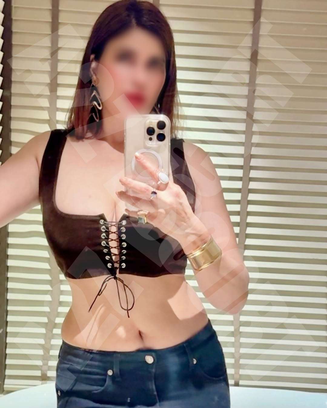 call girls in Nizamabad with stunning companions, playful brunette Call Girl in Nizamabad enjoying the outdoors